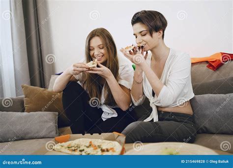  IkaSmokS. . Pizza delivery girl threesome lesbians